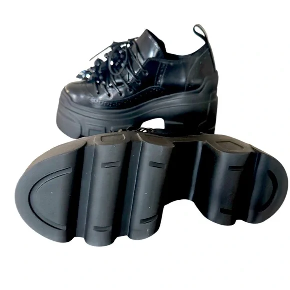 🚨LAST CALL/ PRICE🚨Simone Rocha shoes - Picture 2 of 5